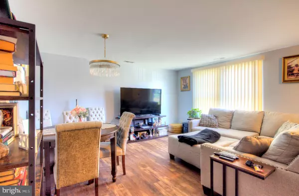 Sicklerville, NJ 08081,35 VICTORIA MANOR CT