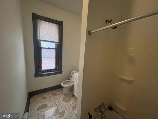 Philadelphia, PA 19140,3328 N 17TH ST