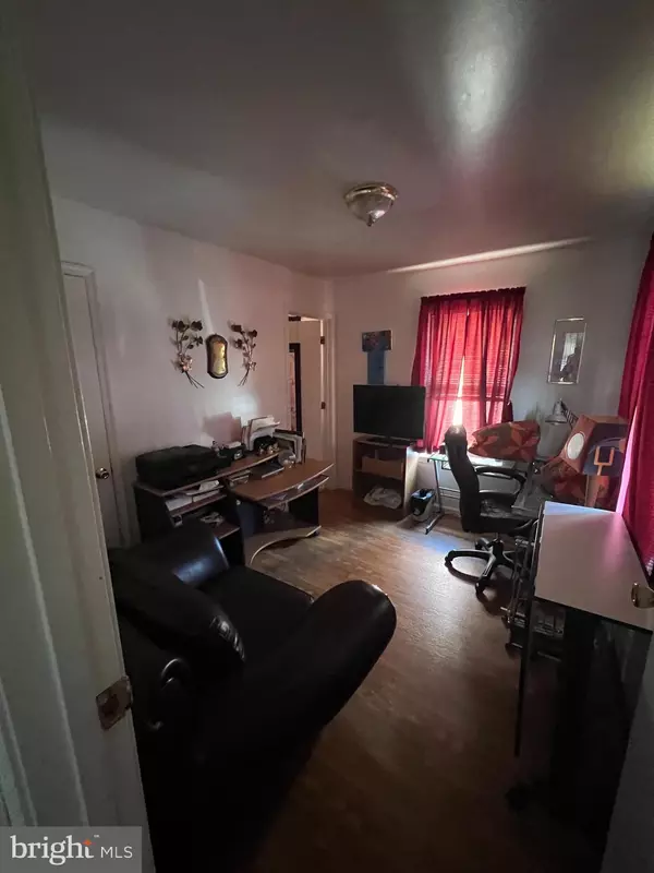 Baltimore, MD 21223,200 S GILMOR ST