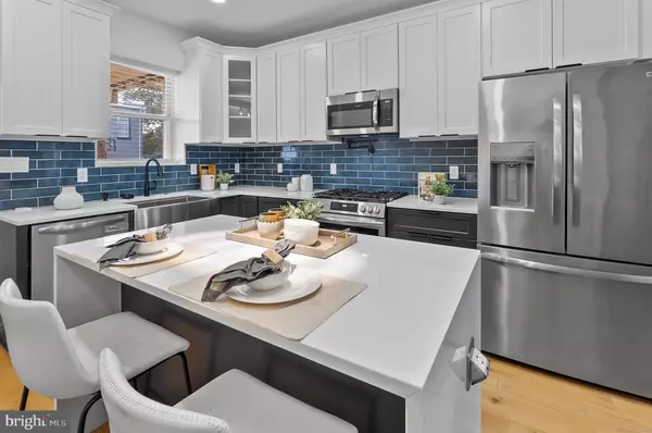 Baltimore, MD 21224,3306 E LOMBARD ST