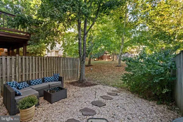 Chantilly, VA 20152,25336 ASHBURY DR