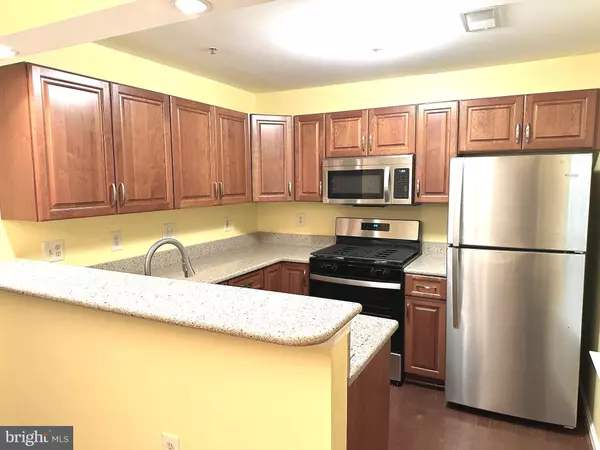 Gaithersburg, MD 20878,115 TIMBERBROOK LN #102