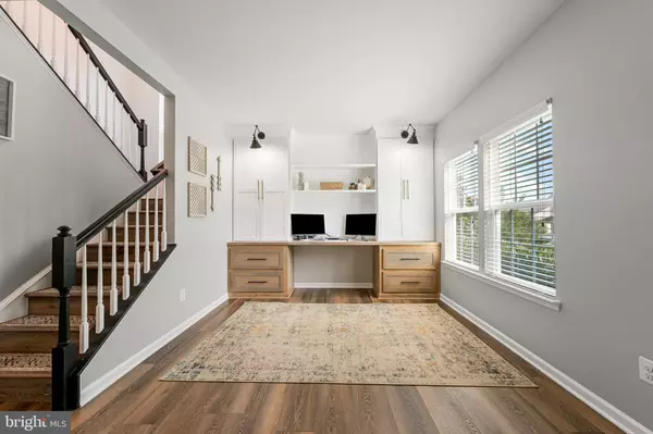 Aldie, VA 20105,41880 HAYFIELD ORCHARD WAY