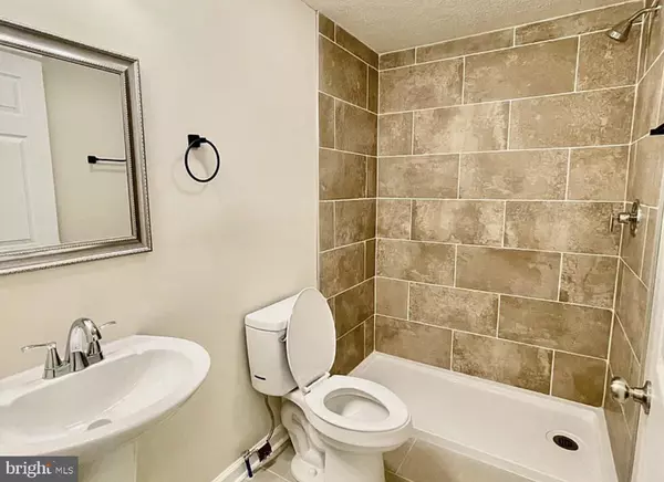Fredericksburg, VA 22405,173 MORTON RD