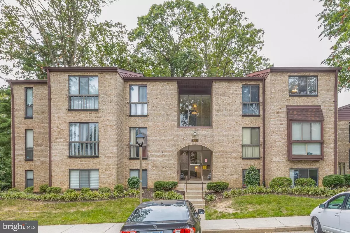 Reston, VA 20191,2031 ROYAL FERN CT #22B