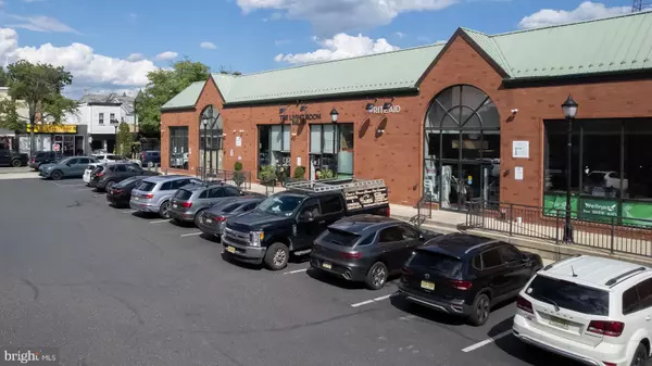 Collingswood, NJ 08108,664--668 HADDON AVE