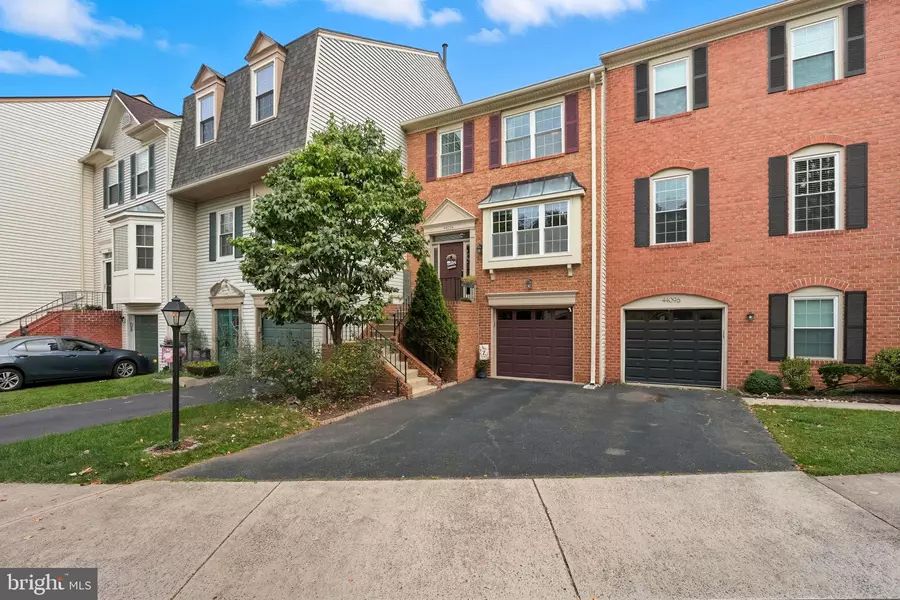 44094 GALA CIR, Ashburn, VA 20147