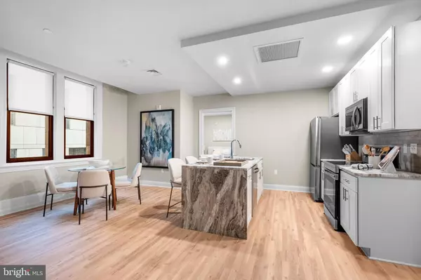 Philadelphia, PA 19102,1420-22 CHESTNUT ST #301