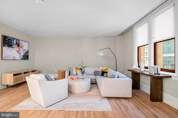 Philadelphia, PA 19102,1420-22 CHESTNUT ST #301