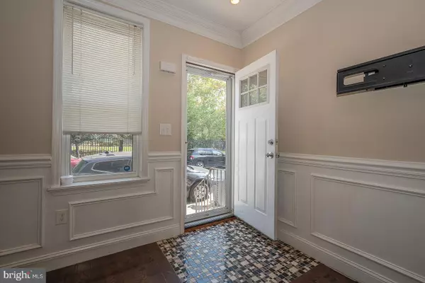 Philadelphia, PA 19130,720 SHIRLEY ST