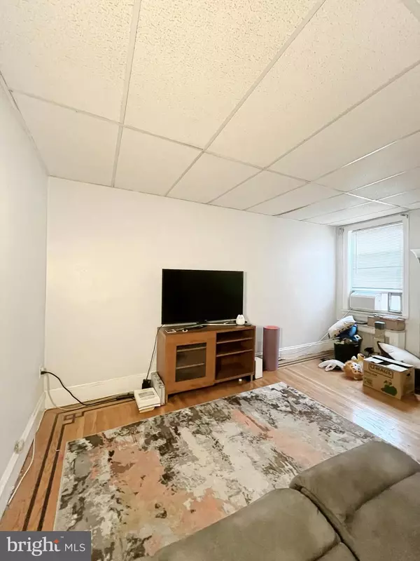 Philadelphia, PA 19148,1724 E PASSYUNK AVE #2