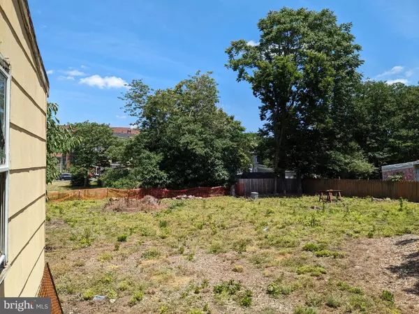 Fredericksburg, VA 22401,309 PRINCE EDWARD ST