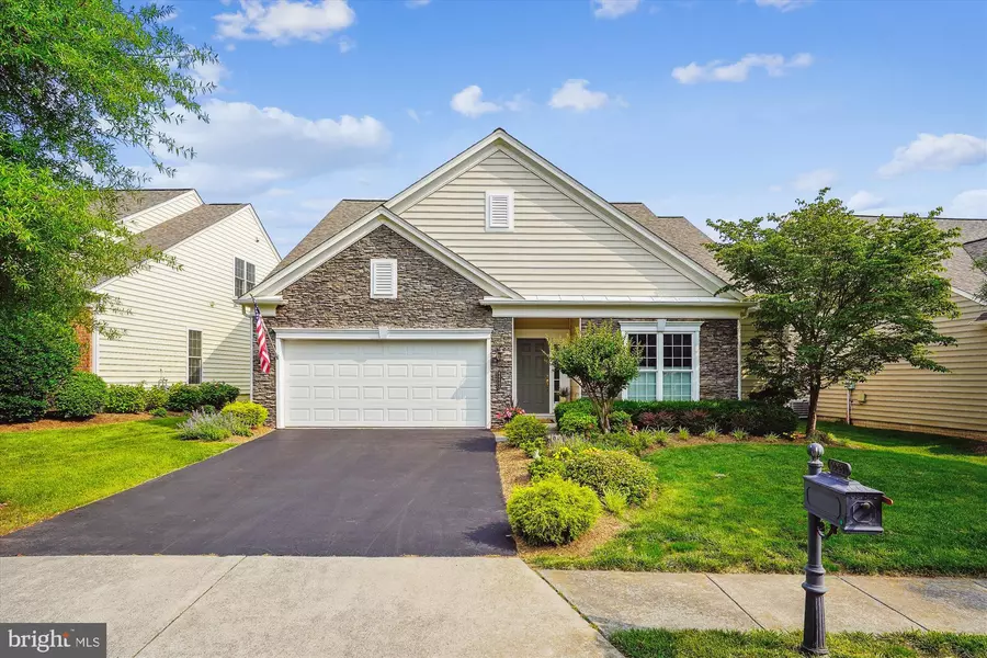 44484 BLUERIDGE MEADOWS DR, Ashburn, VA 20147