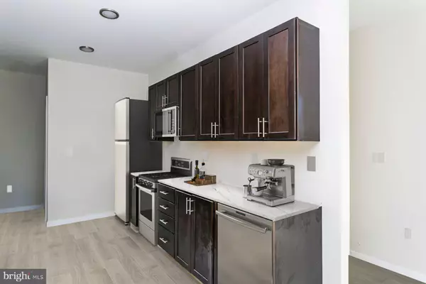 Baltimore, MD 21206,4909 HAMILTON AVE #4907-B