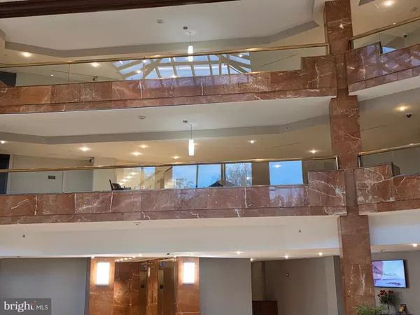 Falls Church, VA 22043,2230 GEORGE C MARSHALL DR #516