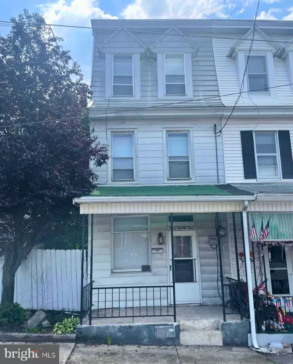 Mount Carmel, PA 17851,324 S MARKET ST