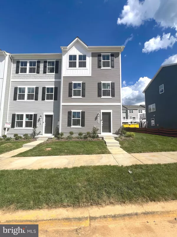 342 WATER COURSE DR, Ranson, WV 25438