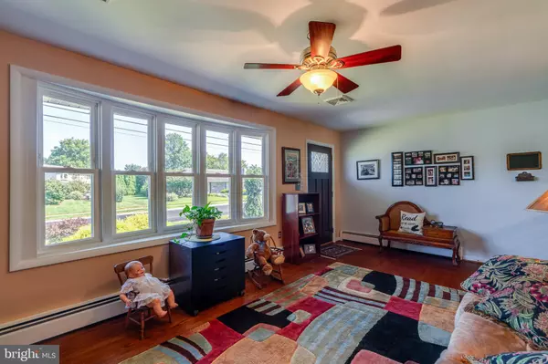 Lititz, PA 17543,510 BLUEBIRD RD