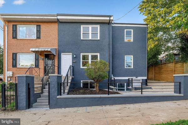 712 CONGRESS ST SE, Washington, DC 20032