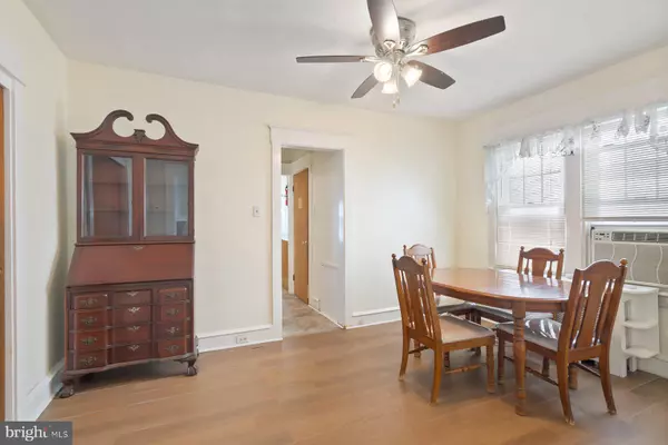 Glenolden, PA 19036,128 E COOKE AVE