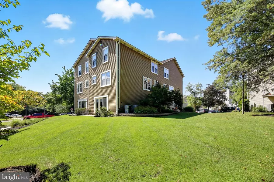 114 ASHBY CT, Mount Laurel, NJ 08054