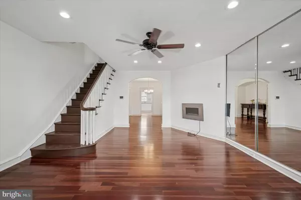 Philadelphia, PA 19150,2431 77TH AVE