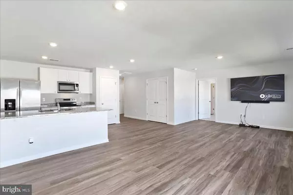 Charles Town, WV 25414,98 SABER DR