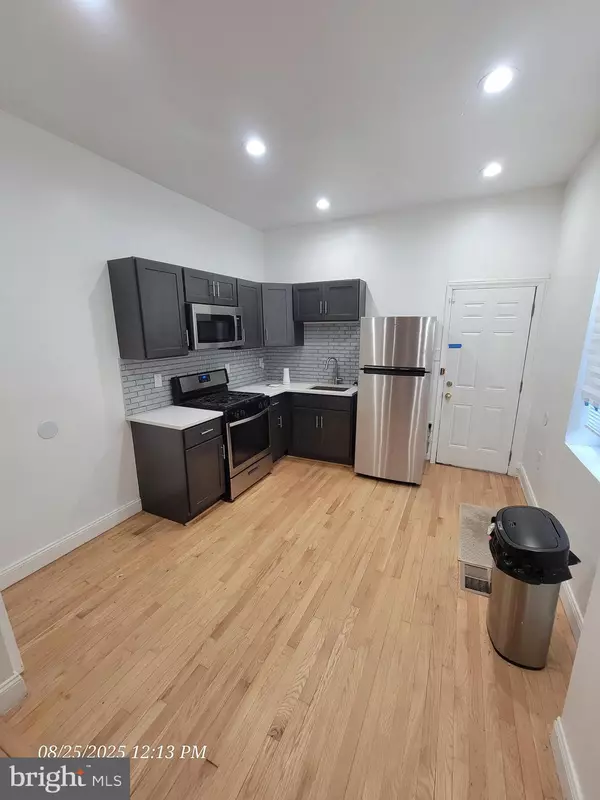 Philadelphia, PA 19121,2042 N STILLMAN ST