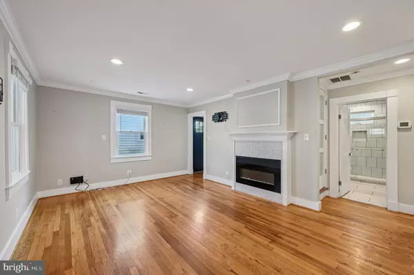 Annapolis, MD 21401,25 DORSEY AVE