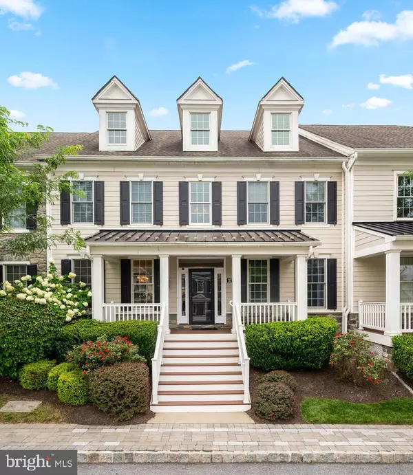 3728 LISETER GDNS, Newtown Square, PA 19073