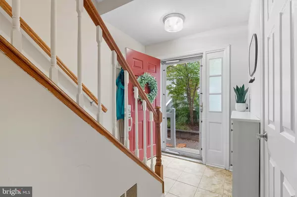 Arlington, VA 22206,2923 S WOODSTOCK ST #B