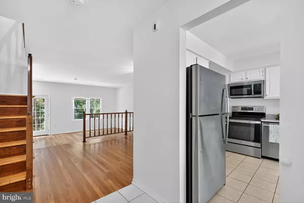 Potomac, MD 20854,7612 CODDLE HARBOR LN