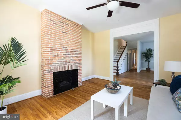Baltimore, MD 21218,616 CHESTNUT HILL AVE