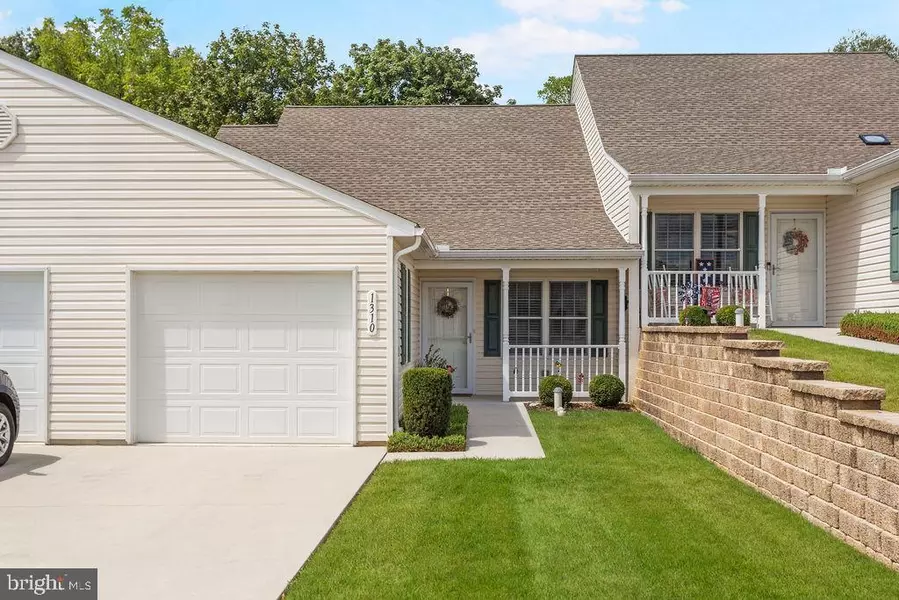 1310 PLEASANT VIEW DR #67, Spring Grove, PA 17362