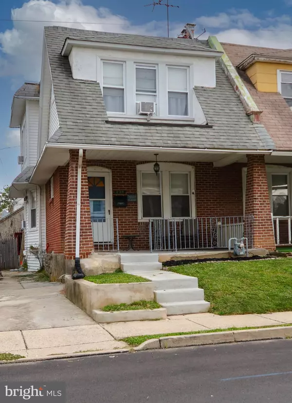 239 N MAPLE AVE, Lansdowne, PA 19050
