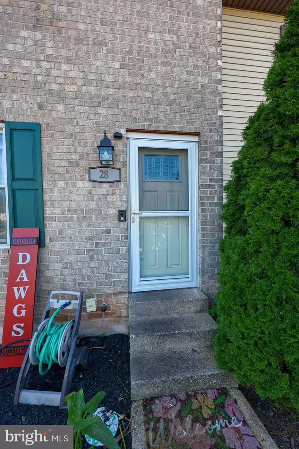 Etters, PA 17319,28 WHITE DOGWOOD DR