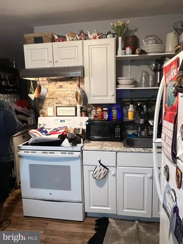 Williamstown, NJ 08094,520 S MAIN ST