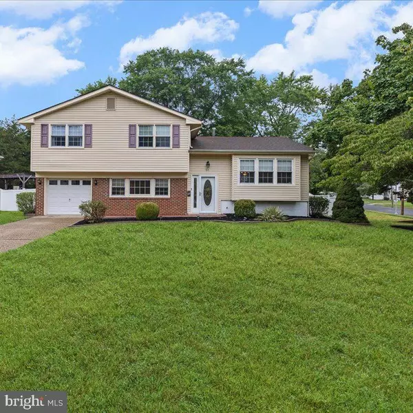 30 DOGWOOD LN, Turnersville, NJ 08012