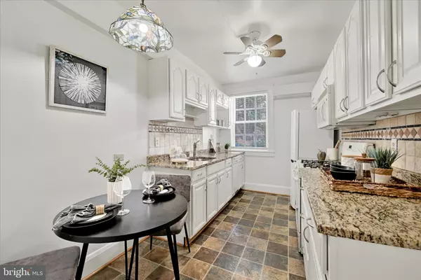 Baltimore, MD 21210,220 STONY RUN LN #DG