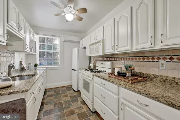 Baltimore, MD 21210,220 STONY RUN LN #DG