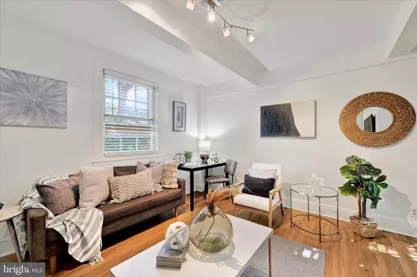 220 STONY RUN LN #DG, Baltimore, MD 21210