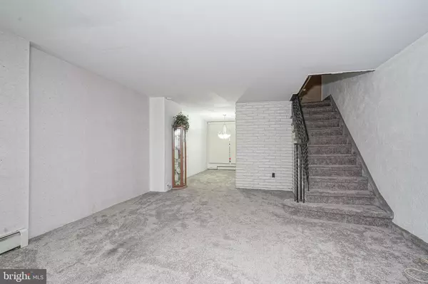 Philadelphia, PA 19148,942 JOHNSTON ST