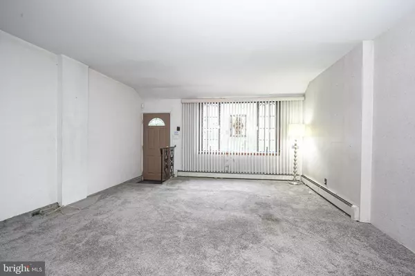 Philadelphia, PA 19148,942 JOHNSTON ST