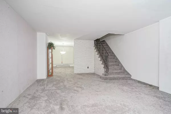 Philadelphia, PA 19148,942 JOHNSTON ST