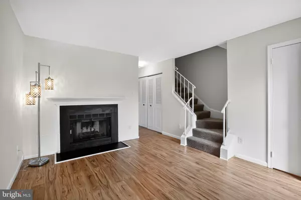 Alexandria, VA 22309,8530 SOUTHLAWN CT