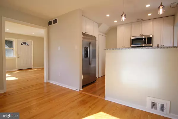 Alexandria, VA 22307,6947 WESTHAMPTON DR