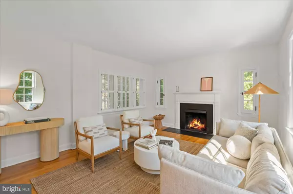 Alexandria, VA 22314,803 SECOND ST
