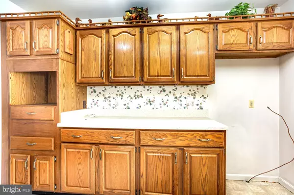 Baltimore, MD 21222,7252 MEADOW LN