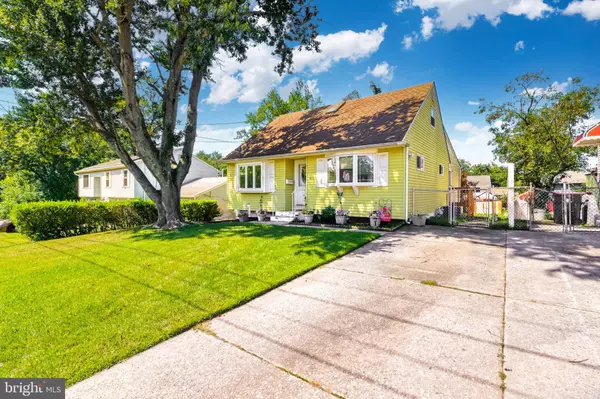 Glendora, NJ 08029,405 MELVIN AVE