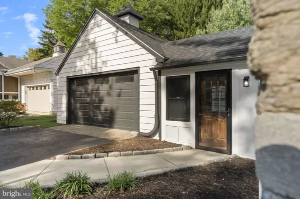 Wallingford, PA 19086,218 ENGLE DR